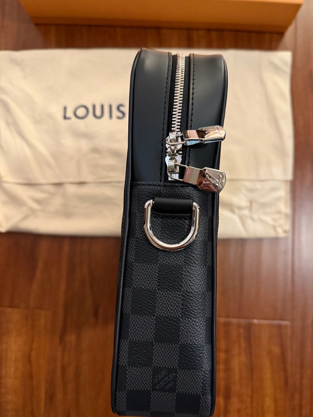 New and Authentic Louis Vuitton Business Bag - Picture 6 of 11